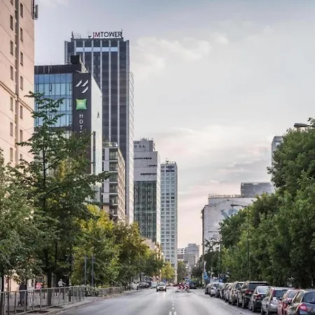 Golden - Luxury 2-bedroom, Mennica Residence&144 Appartamento *