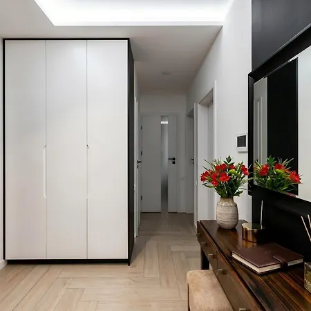 Appartamento Golden - Luxury 2-bedroom, Mennica Residence&144 Varsavia