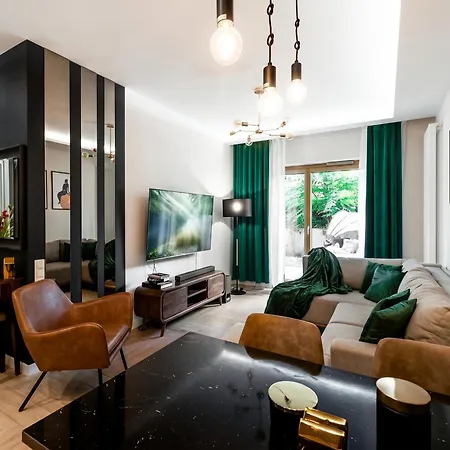 Golden - Luxury 2-bedroom, Mennica Residence&144 *