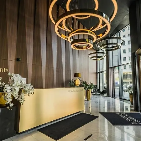 Golden - Luxury 2-bedroom, Mennica Residence&144 * وارسو
