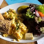 Apartment Golden - Luxury 2-bedroom, Mennica Residence&144 Warsaw