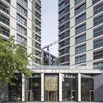 Golden - Luxury 2-bedroom, Mennica Residence&144 아파트 *