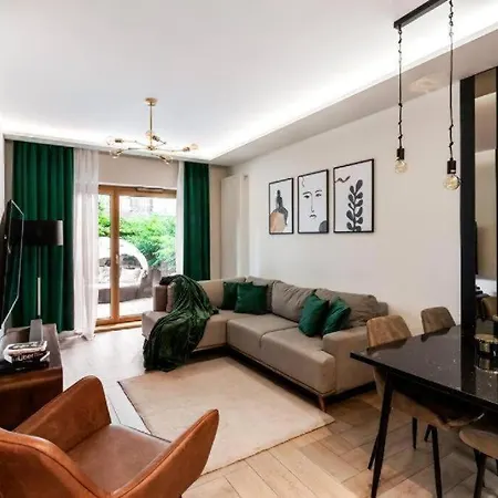 Urban - Luxury 2-bedroom, Mennica Residence&144 Apartmán Varšava