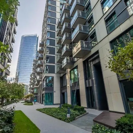 Golden - Luxury 2-bedroom, Mennica Residence&144 * وارسو