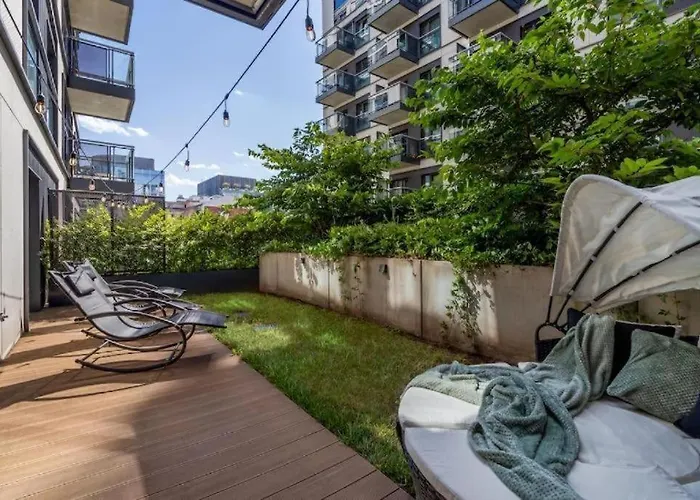 Urban - Luxury 2-bedroom, Mennica Residence&144